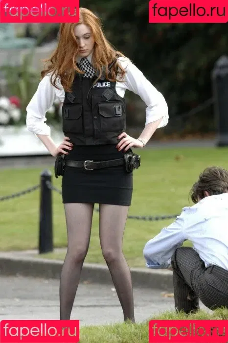 Karen Gillan Onlyfans Photo Gallery 