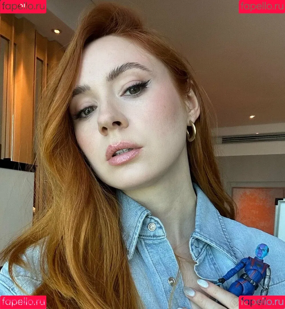 Karen Gillan Onlyfans Photo Gallery 