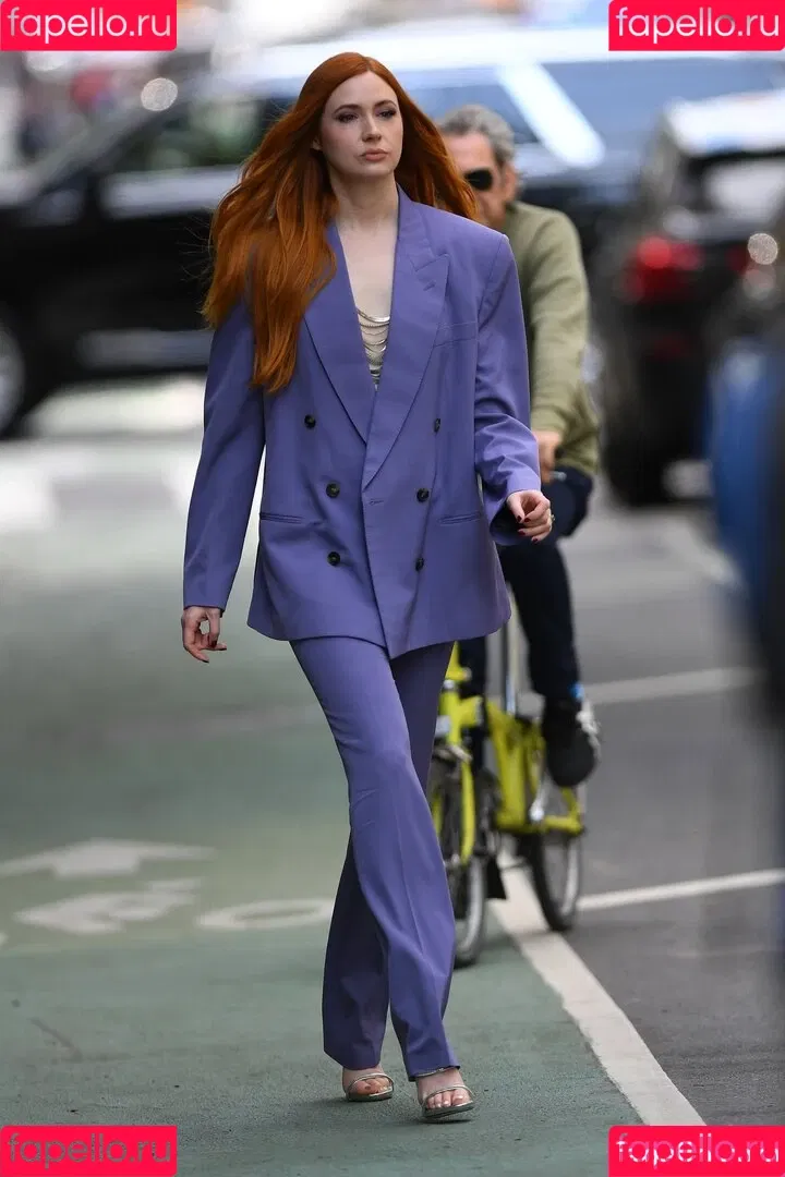 Karen Gillan Onlyfans Photo Gallery 