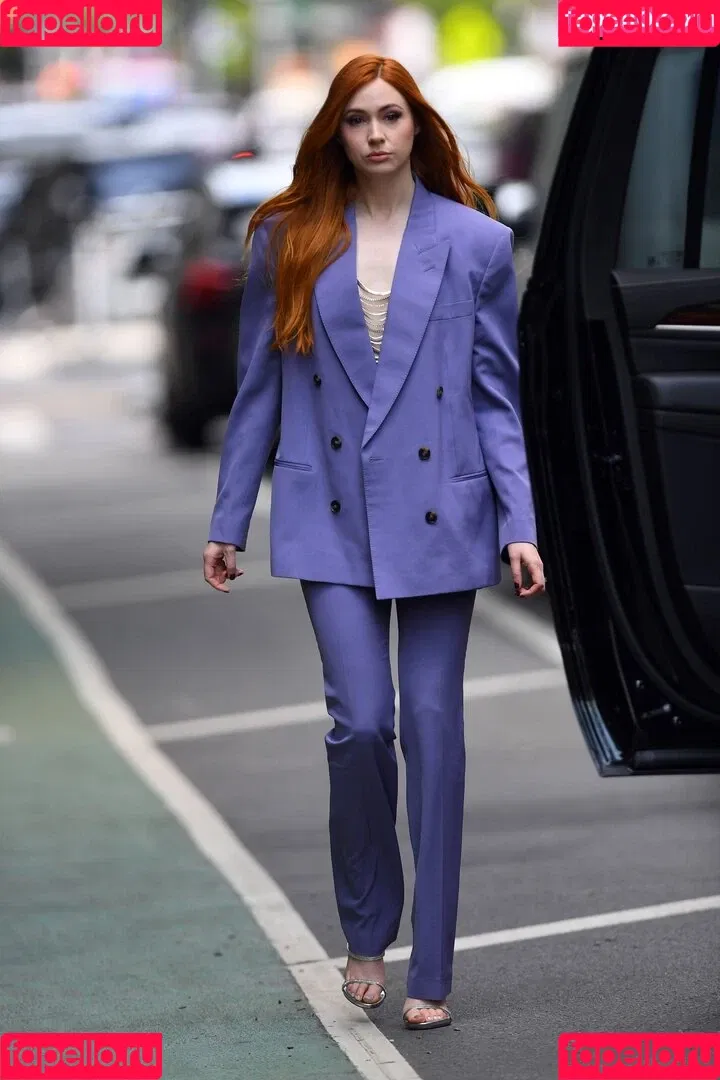 Karen Gillan Onlyfans Photo Gallery 