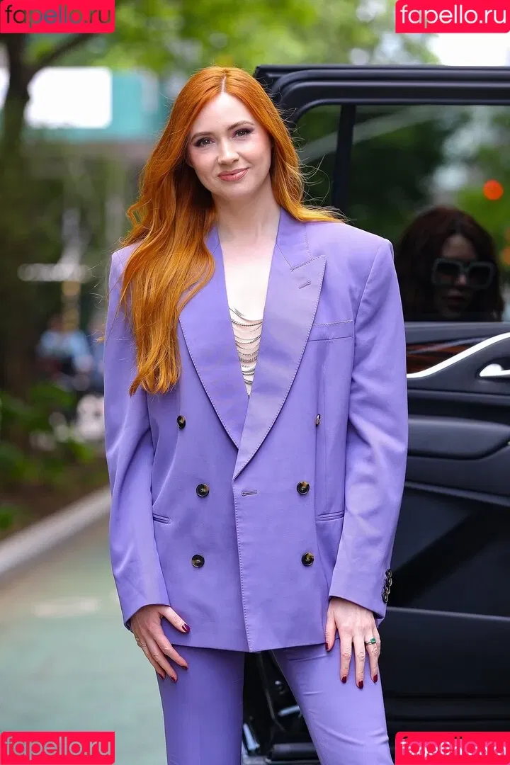 Karen Gillan Onlyfans Photo Gallery 