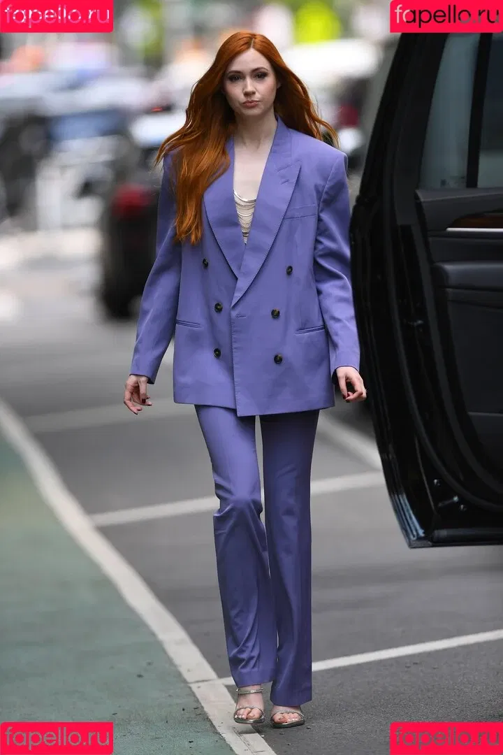 Karen Gillan Onlyfans Photo Gallery 