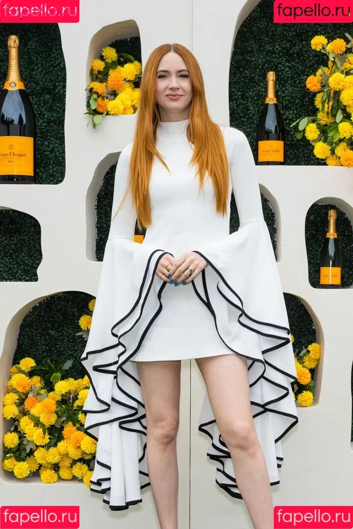 Karen Gillan Onlyfans Photo Gallery 
