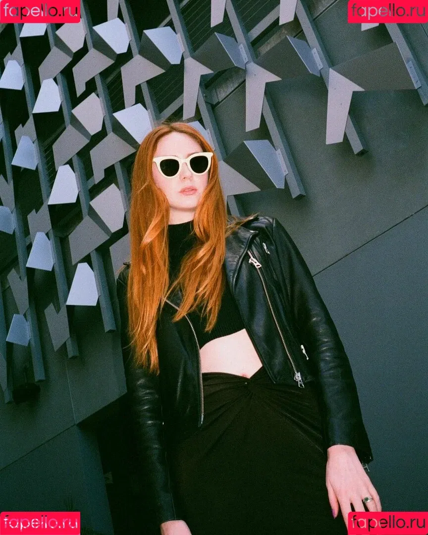 Karen Gillan Onlyfans Photo Gallery 