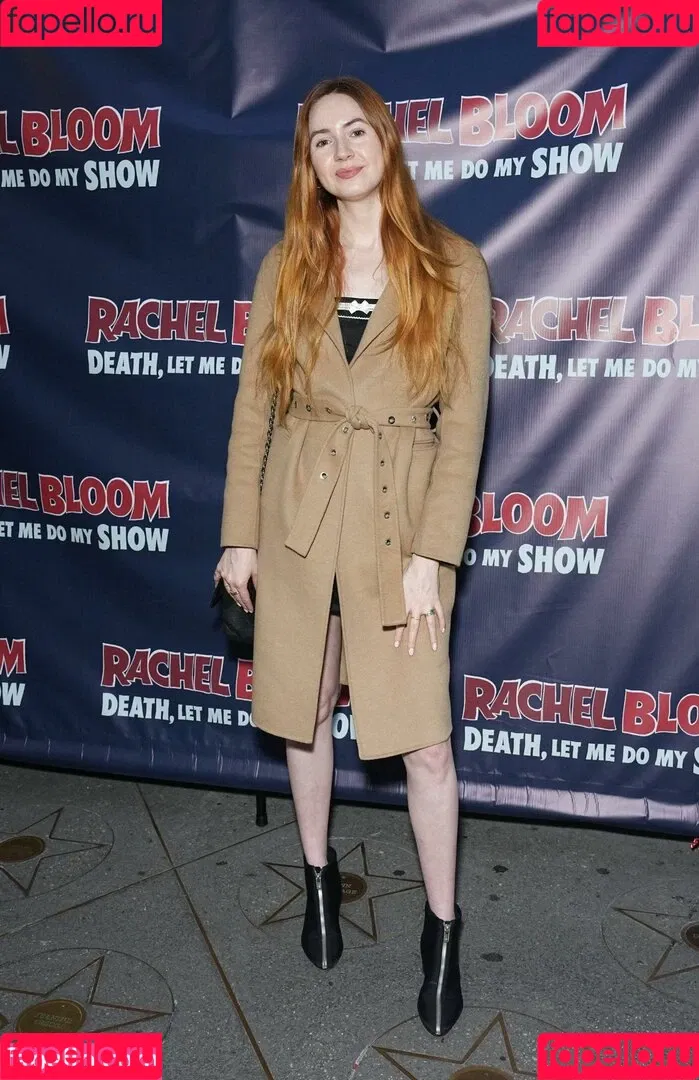 Karen Gillan Onlyfans Photo Gallery 