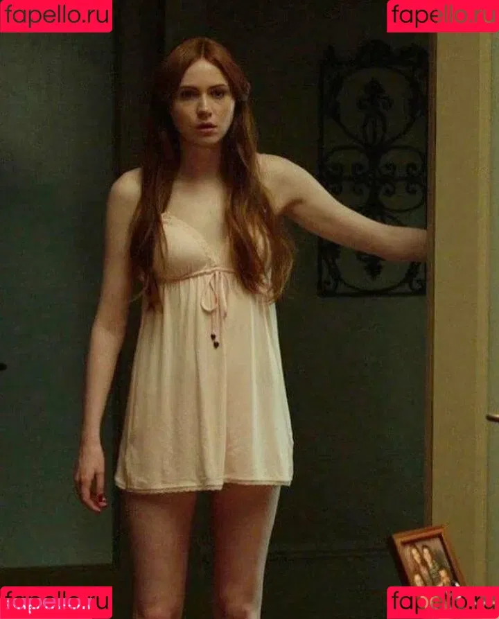 Karen Gillan Onlyfans Photo Gallery 