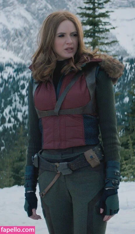 Karen Gillan Onlyfans Photo Gallery 