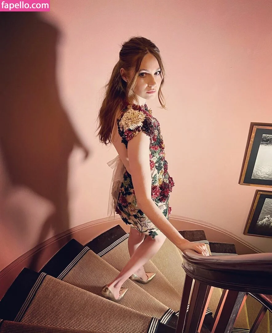 Karen Gillan Onlyfans Photo Gallery 