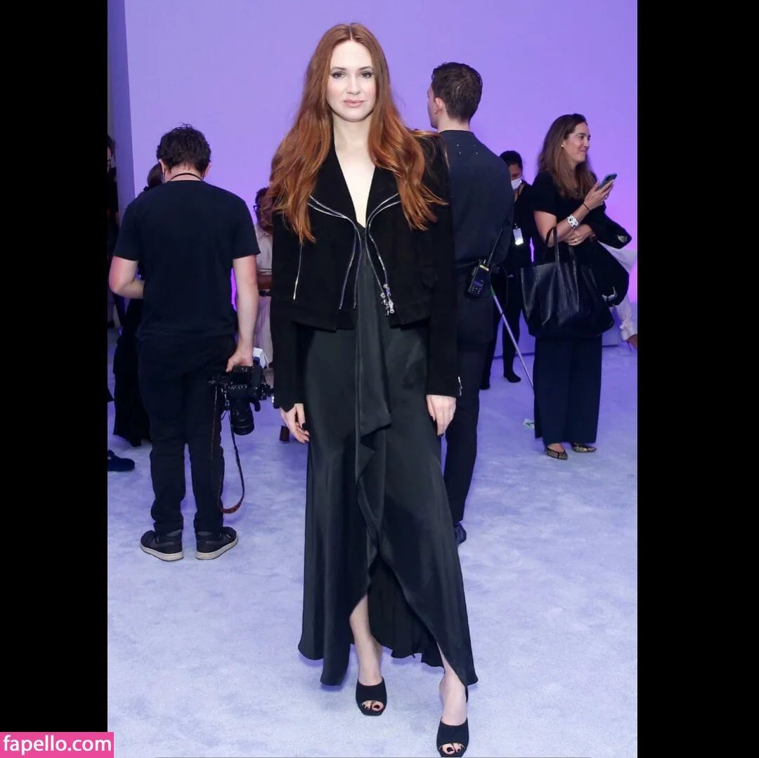 Karen Gillan Onlyfans Photo Gallery 