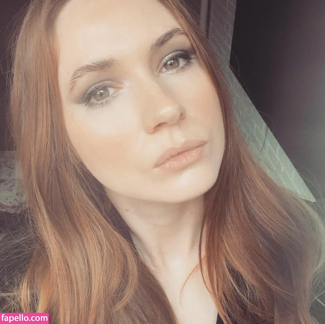 Karen Gillan Onlyfans Photo Gallery 