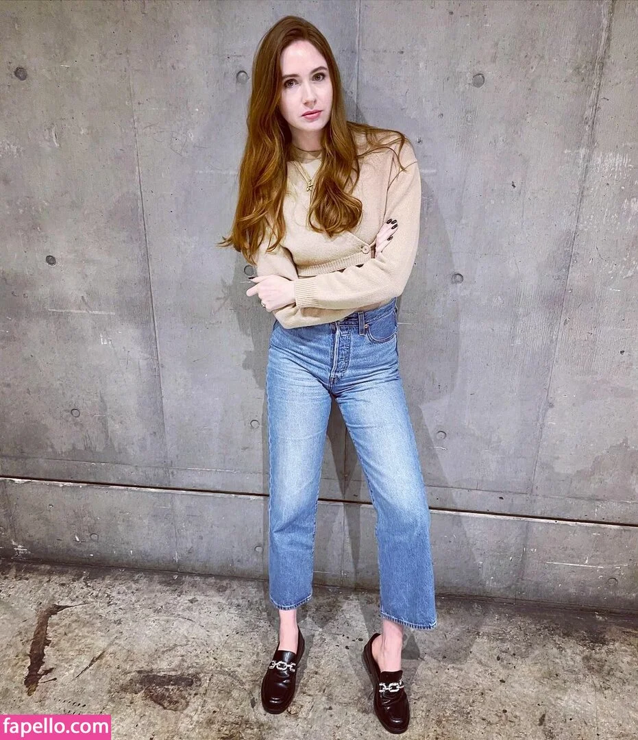 Karen Gillan Onlyfans Photo Gallery 