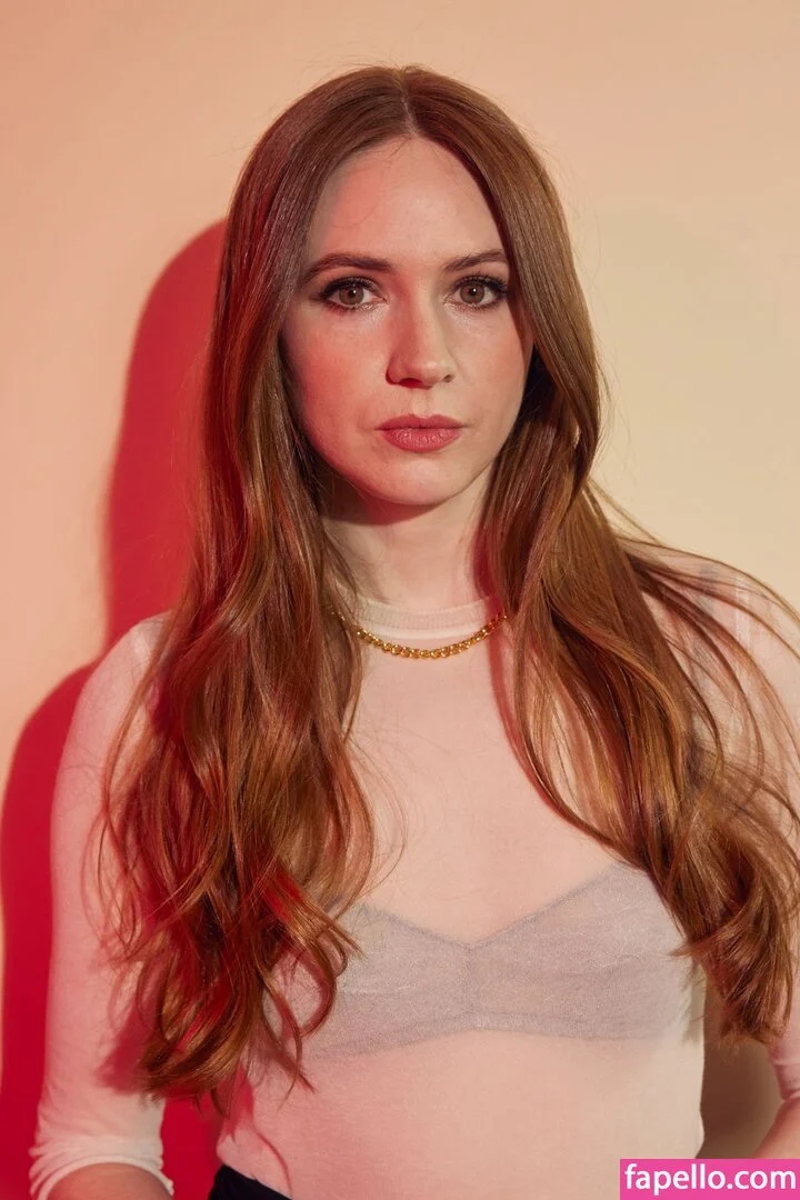 Karen Gillan Onlyfans Photo Gallery 