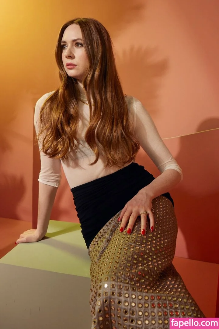 Karen Gillan Onlyfans Photo Gallery 