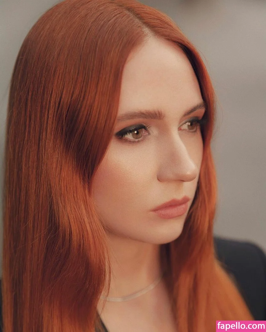 Karen Gillan Onlyfans Photo Gallery 