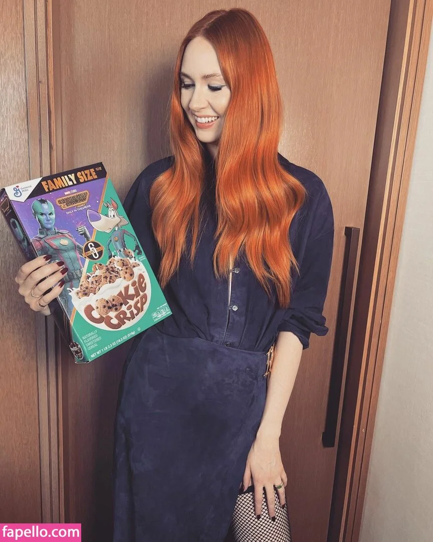 Karen Gillan Onlyfans Photo Gallery 