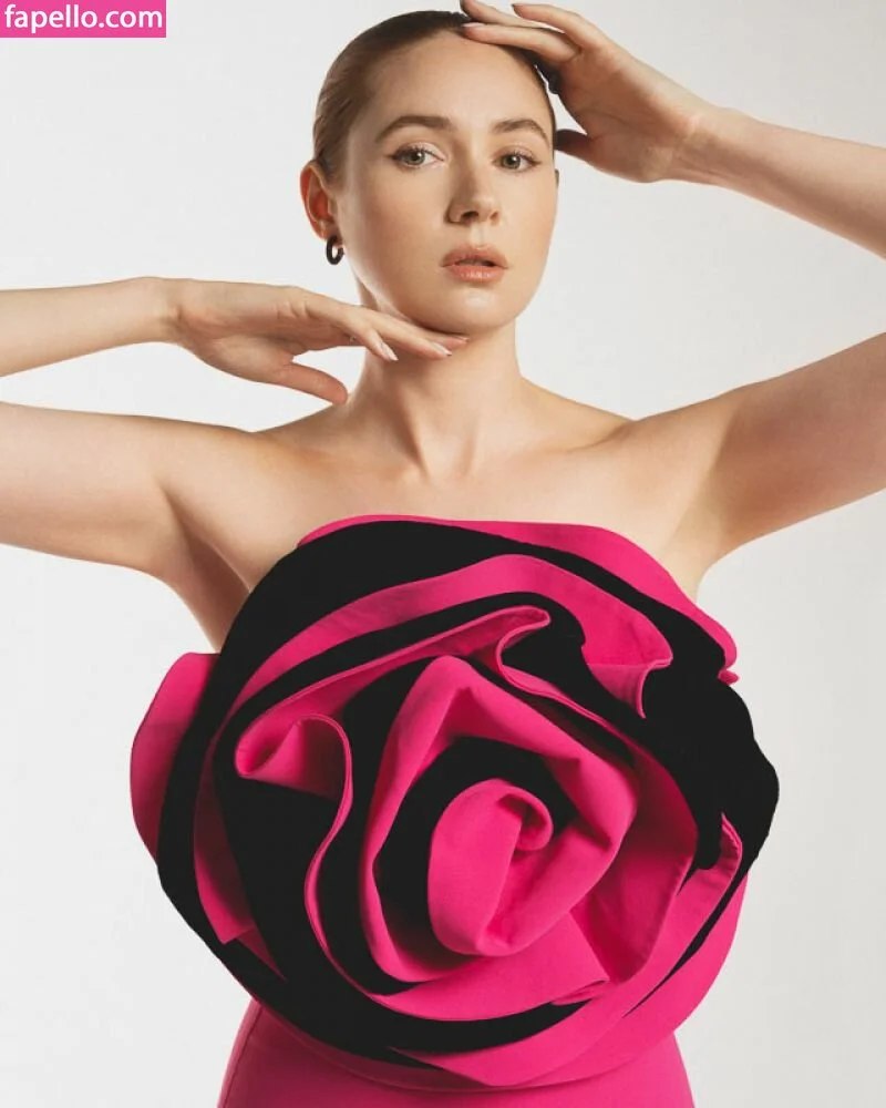 Karen Gillan Onlyfans Photo Gallery 