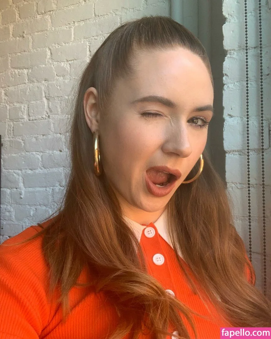 Karen Gillan Onlyfans Photo Gallery 