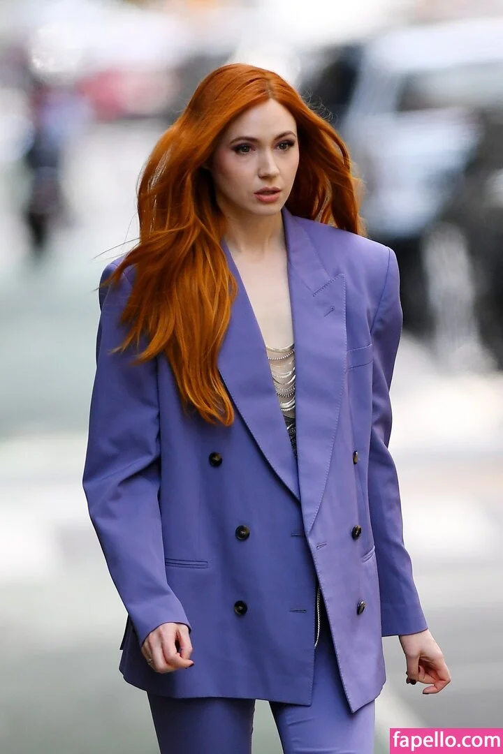 Karen Gillan Onlyfans Photo Gallery 