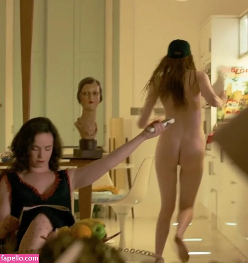 Karen Gillan Onlyfans Photo Gallery 