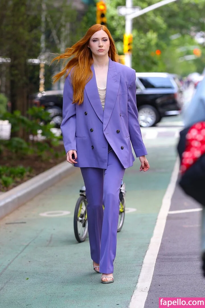 Karen Gillan Onlyfans Photo Gallery 