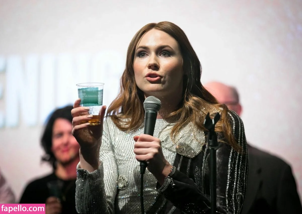 Karen Gillan Onlyfans Photo Gallery 