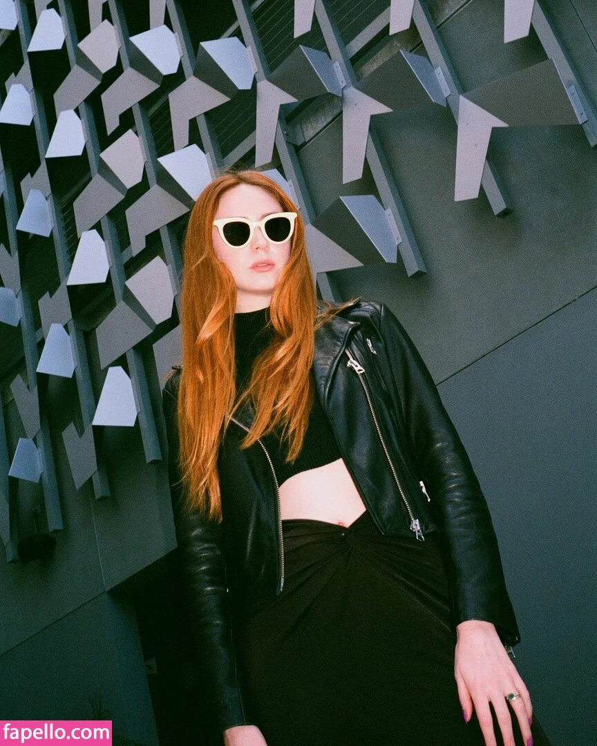 Karen Gillan Onlyfans Photo Gallery 