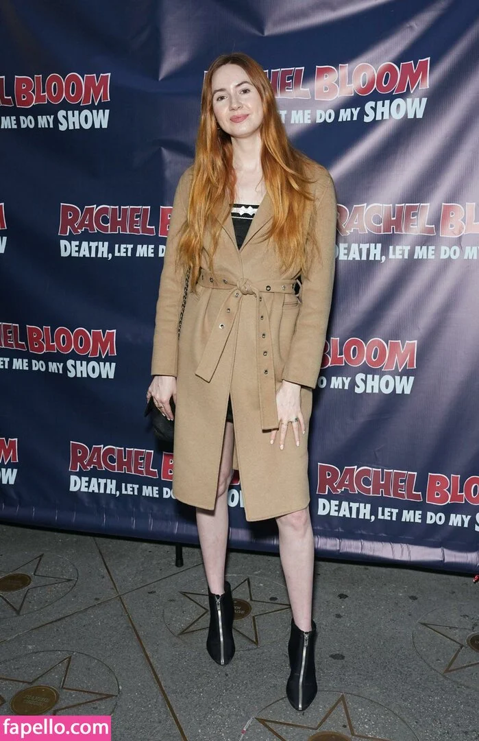 Karen Gillan Onlyfans Photo Gallery 