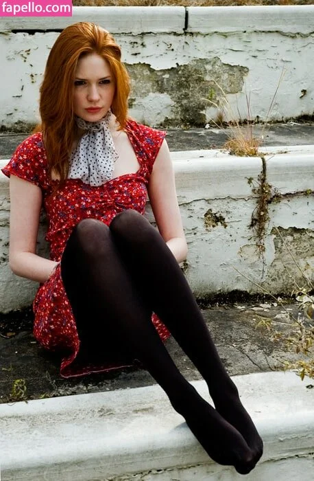 Karen Gillan Onlyfans Photo Gallery 