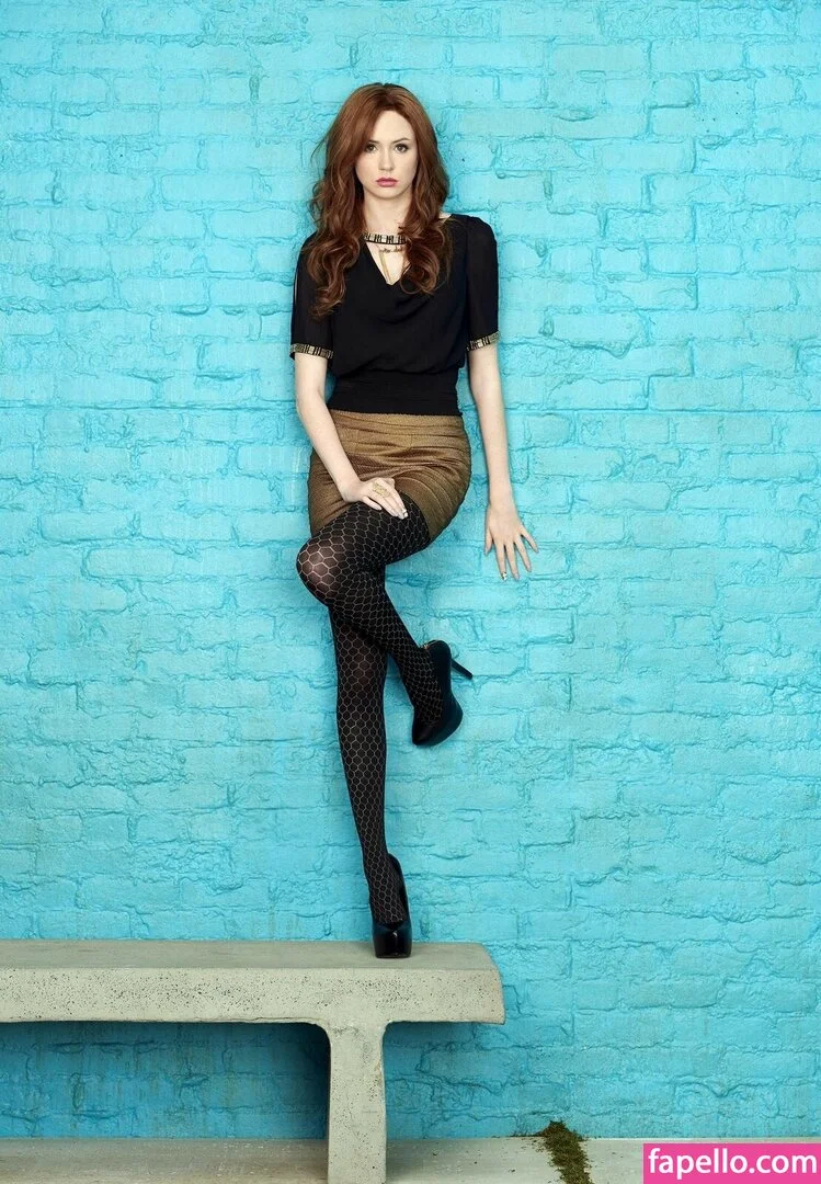 Karen Gillan Onlyfans Photo Gallery 