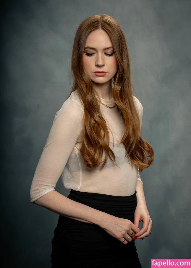 Karen Gillan Onlyfans Photo Gallery 