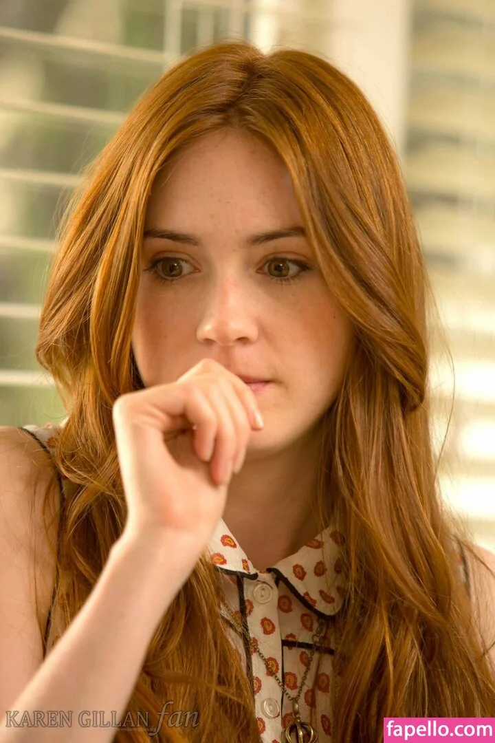 Karen Gillan Onlyfans Photo Gallery 