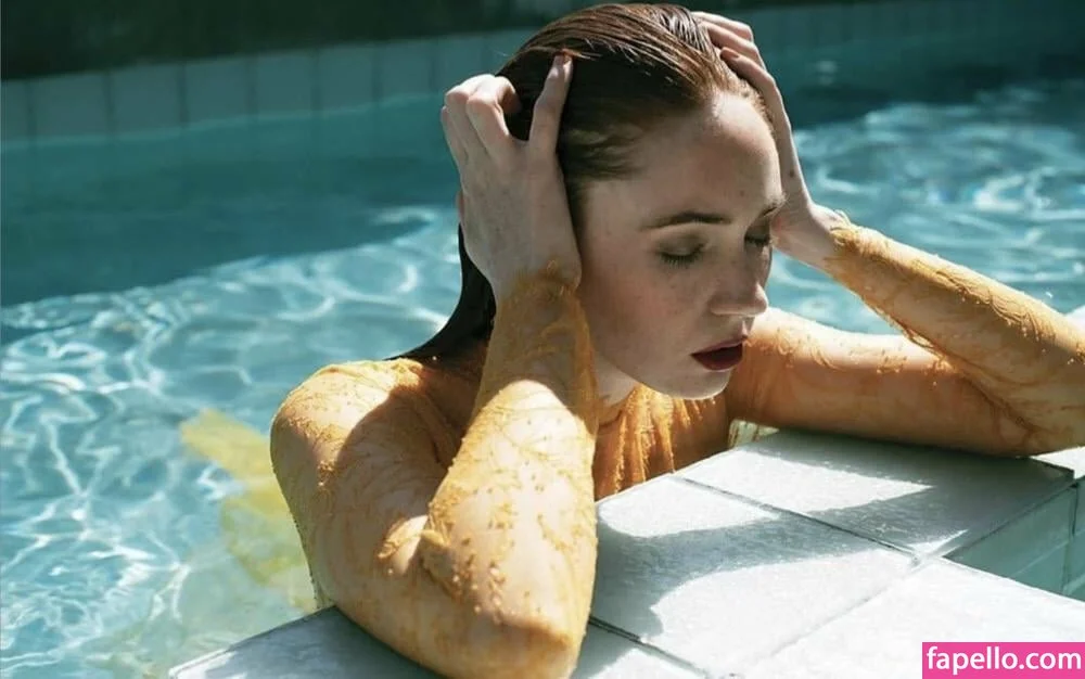 Karen Gillan Onlyfans Photo Gallery 