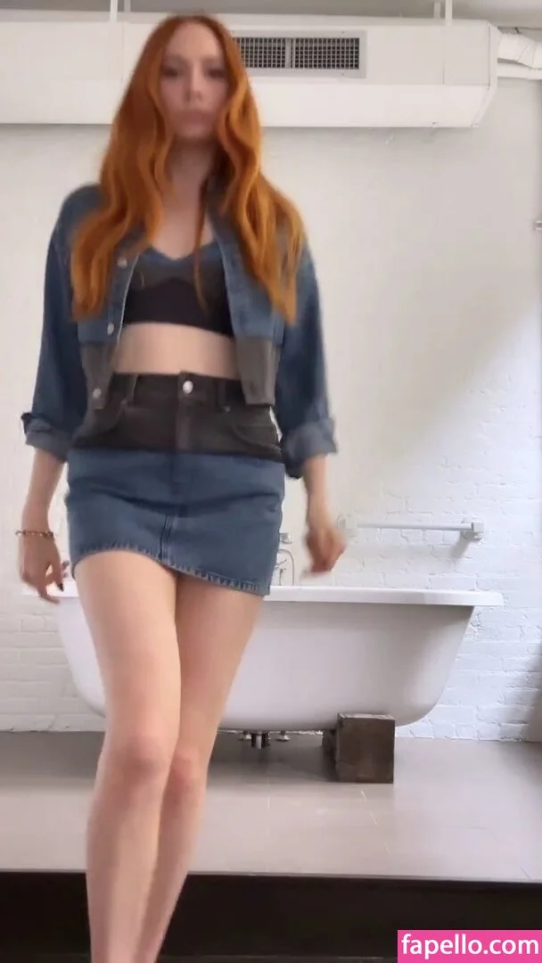 Karen Gillan Onlyfans Photo Gallery 