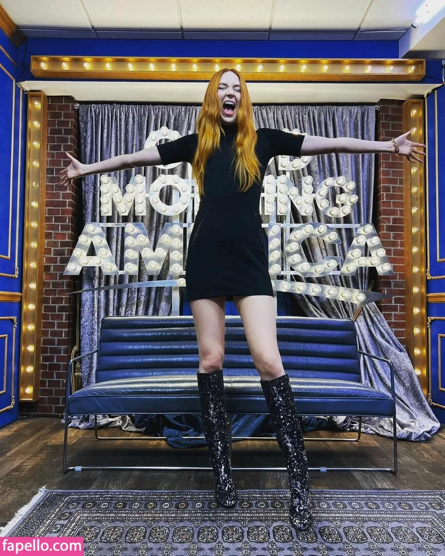 Karen Gillan Onlyfans Photo Gallery 