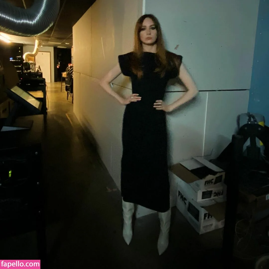 Karen Gillan Onlyfans Photo Gallery 