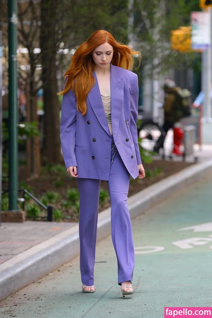 Karen Gillan Onlyfans Photo Gallery 