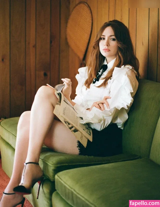 Karen Gillan Onlyfans Photo Gallery 