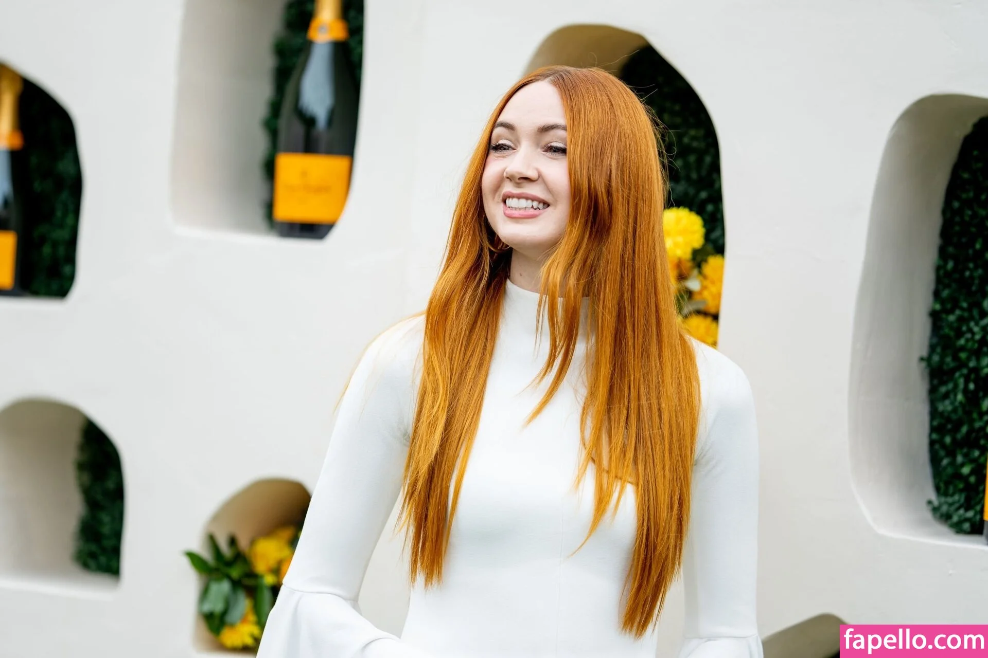 Karen Gillan Onlyfans Photo Gallery 