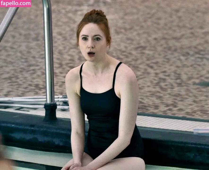 Karen Gillan Onlyfans Photo Gallery 