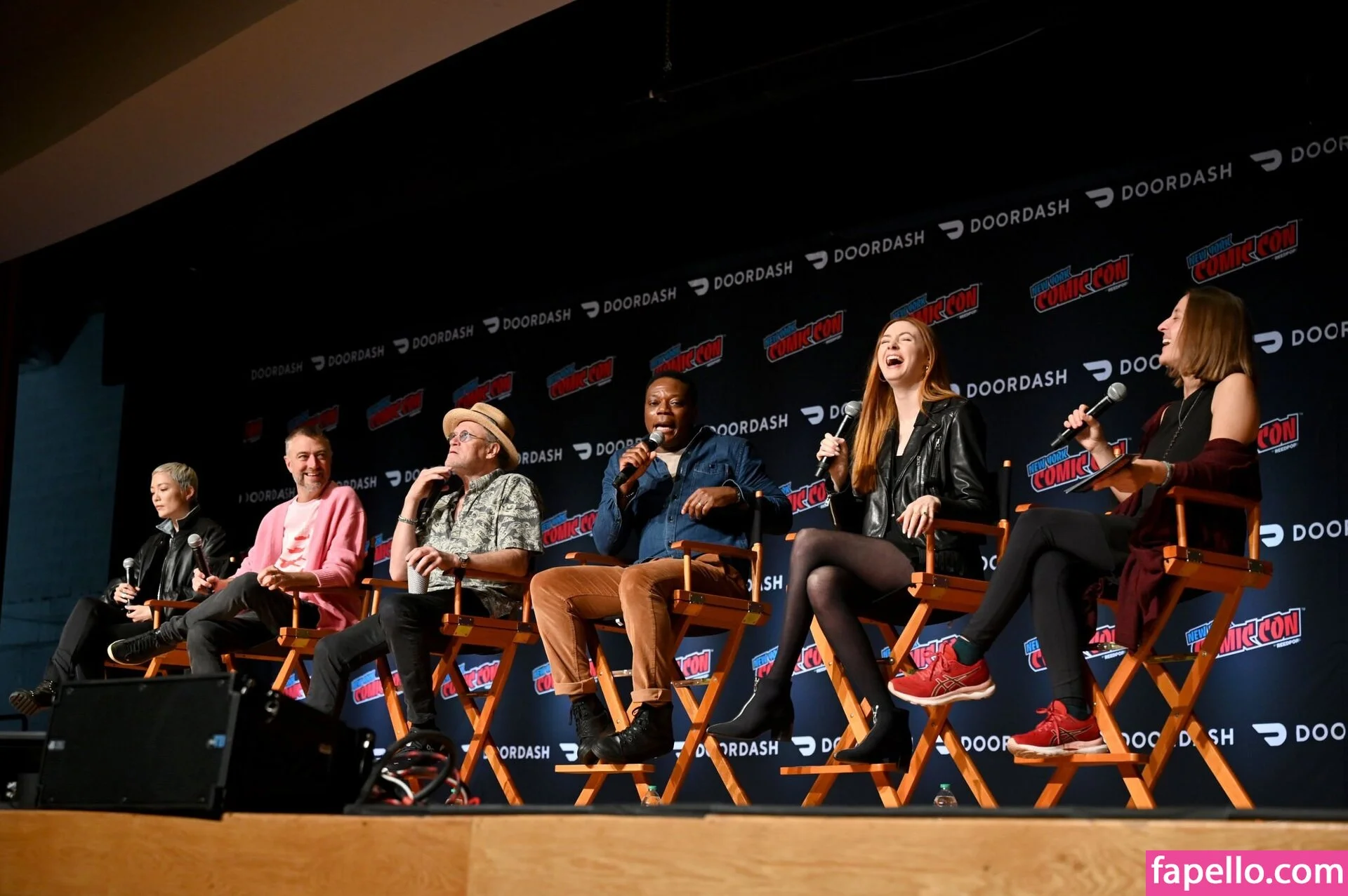 Karen Gillan Onlyfans Photo Gallery 