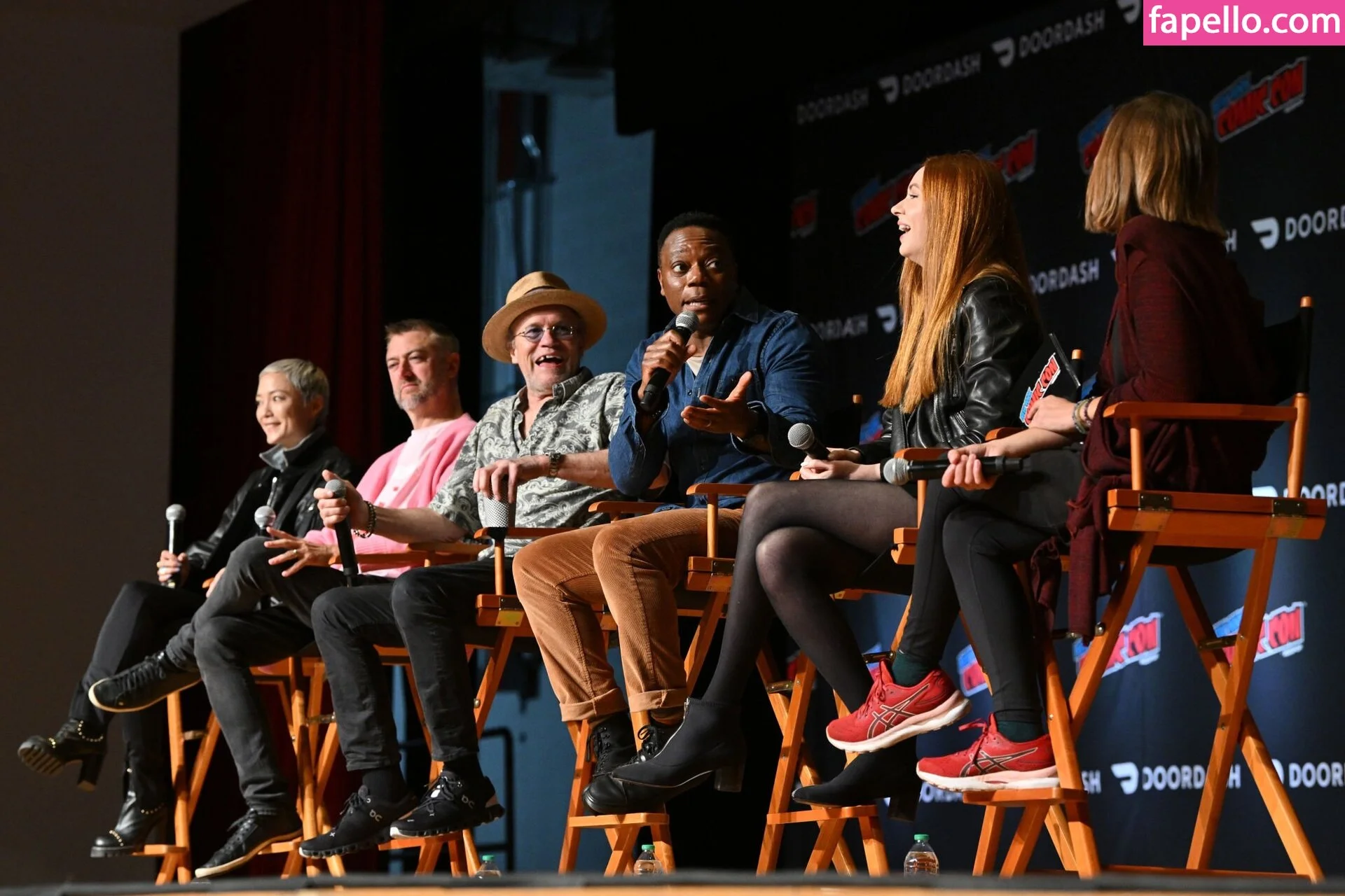 Karen Gillan Onlyfans Photo Gallery 