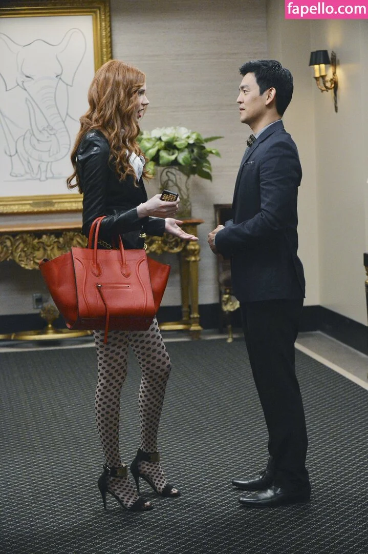 Karen Gillan Onlyfans Photo Gallery 