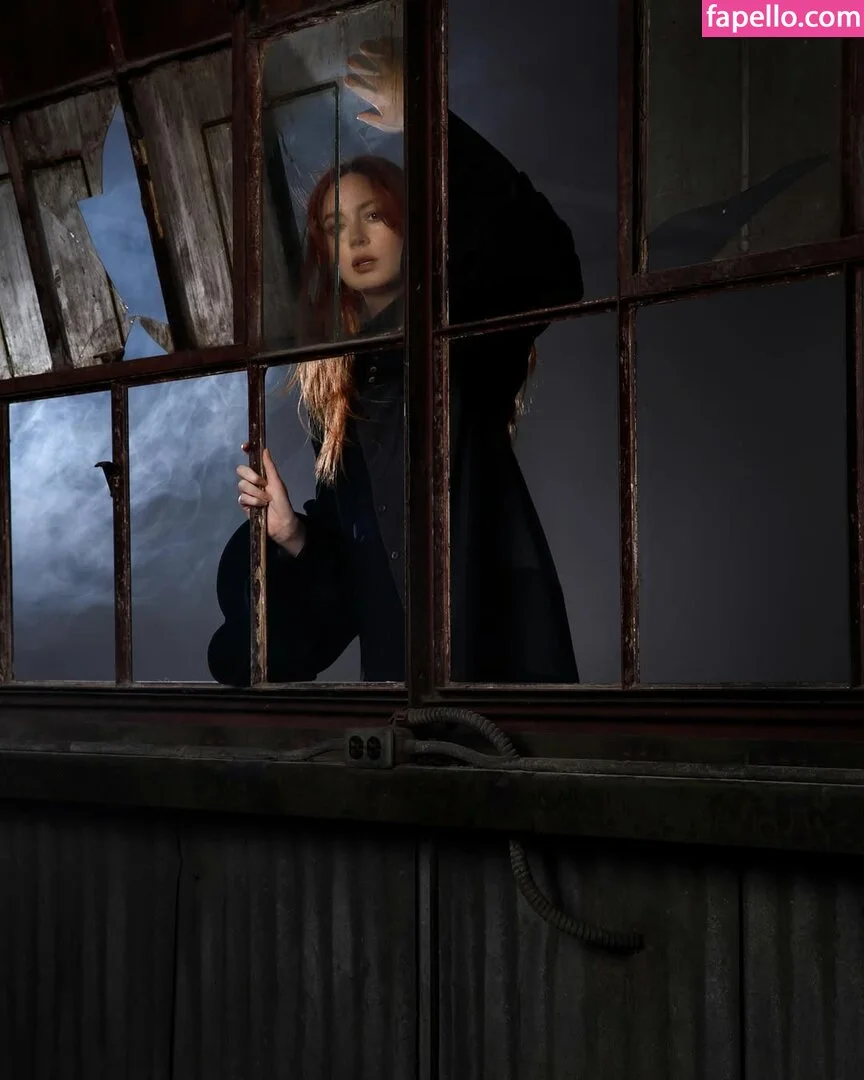 Karen Gillan Onlyfans Photo Gallery 