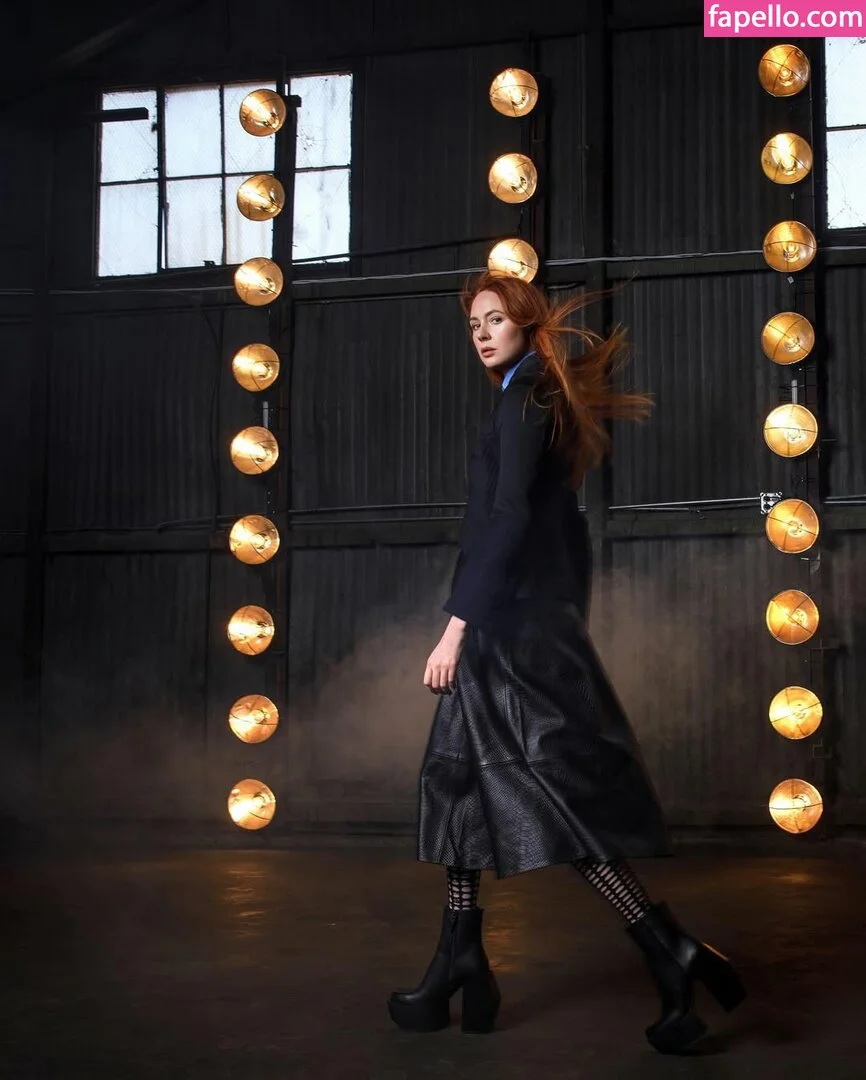 Karen Gillan Onlyfans Photo Gallery 