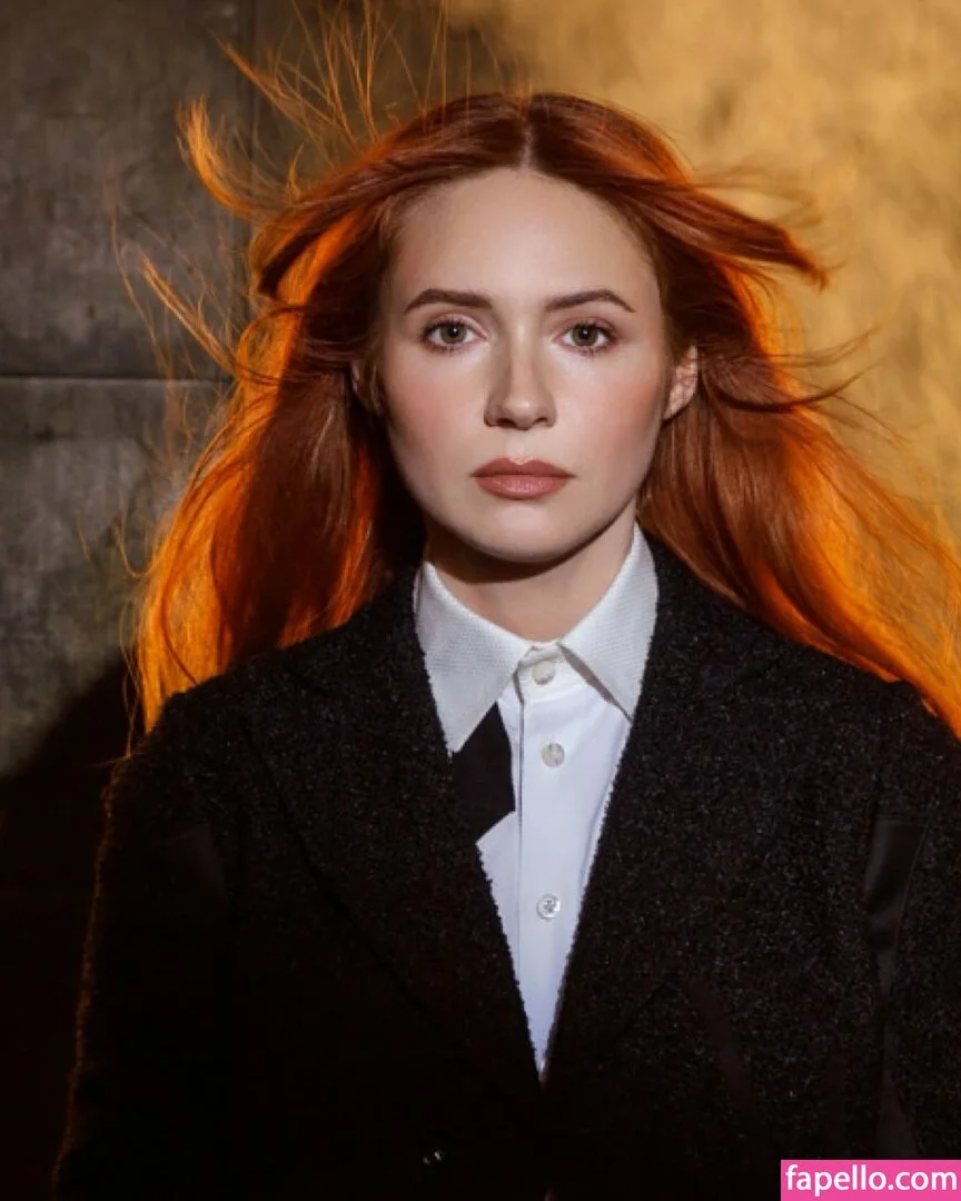 Karen Gillan Onlyfans Photo Gallery 