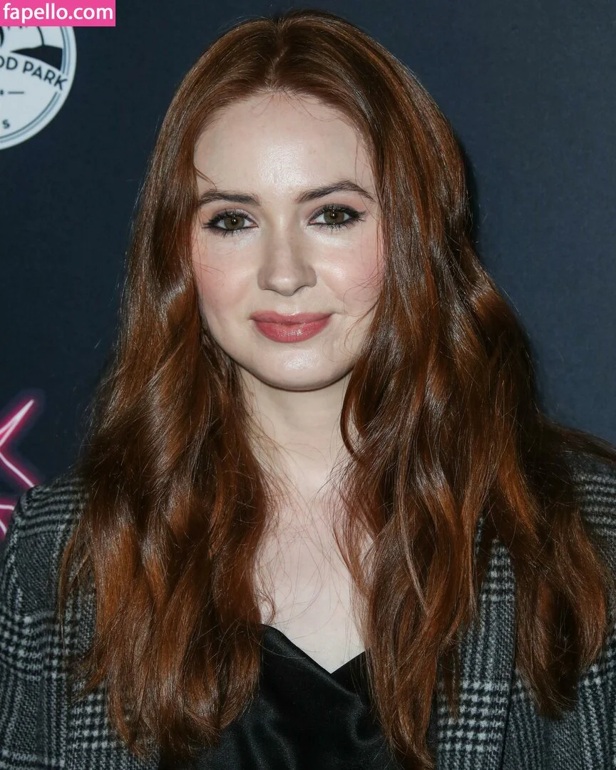 Karen Gillan Onlyfans Photo Gallery 