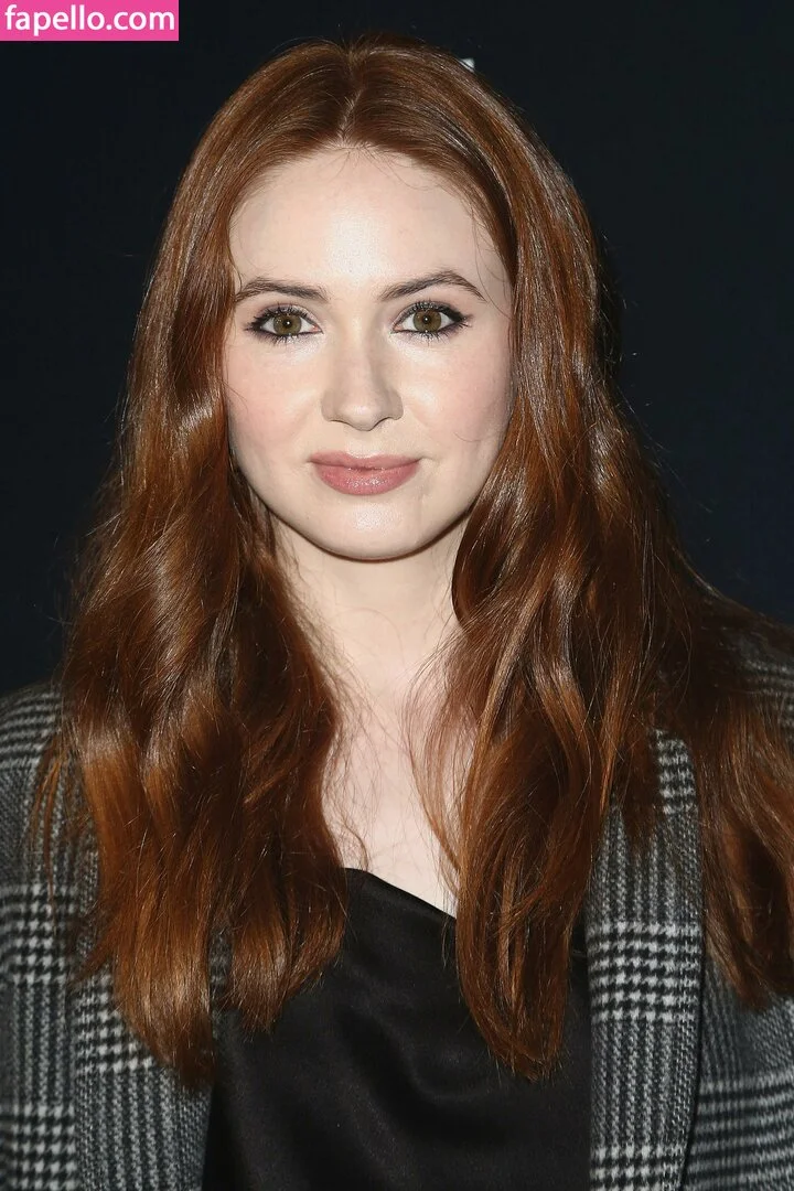 Karen Gillan Onlyfans Photo Gallery 
