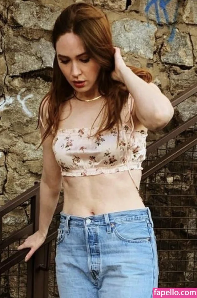 Karen Gillan Onlyfans Photo Gallery 