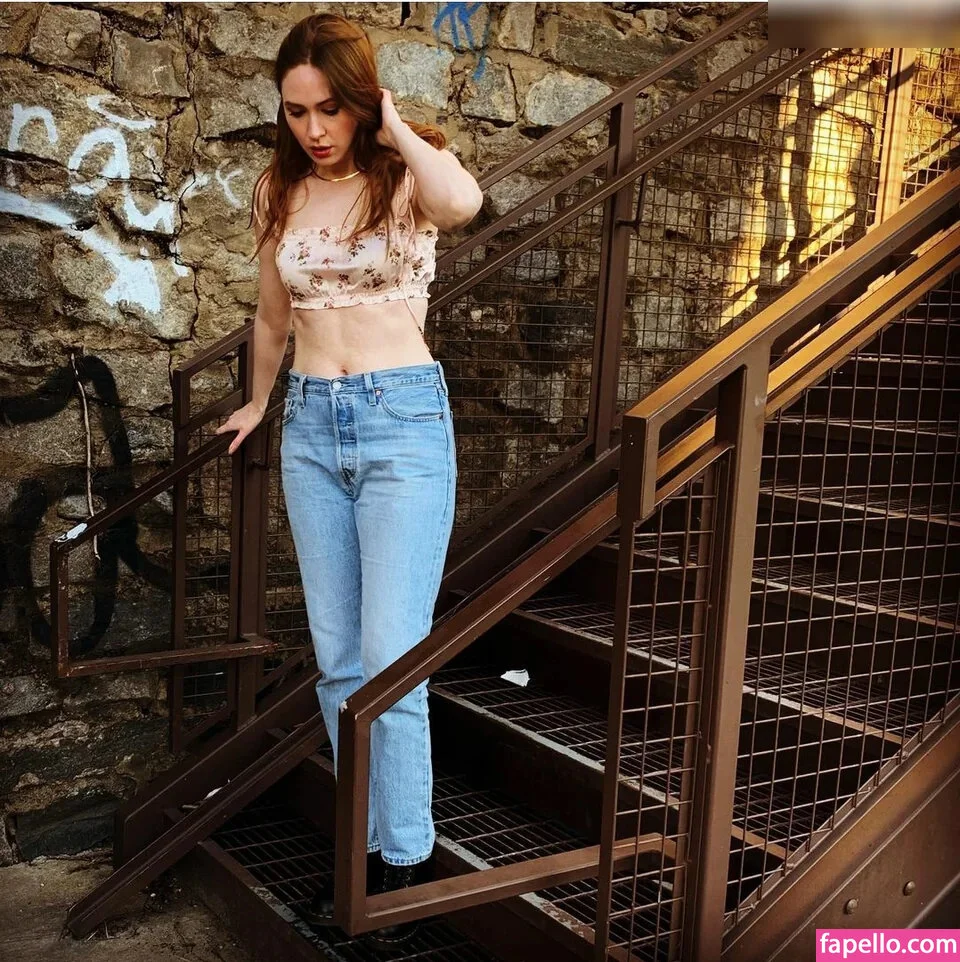 Karen Gillan Onlyfans Photo Gallery 