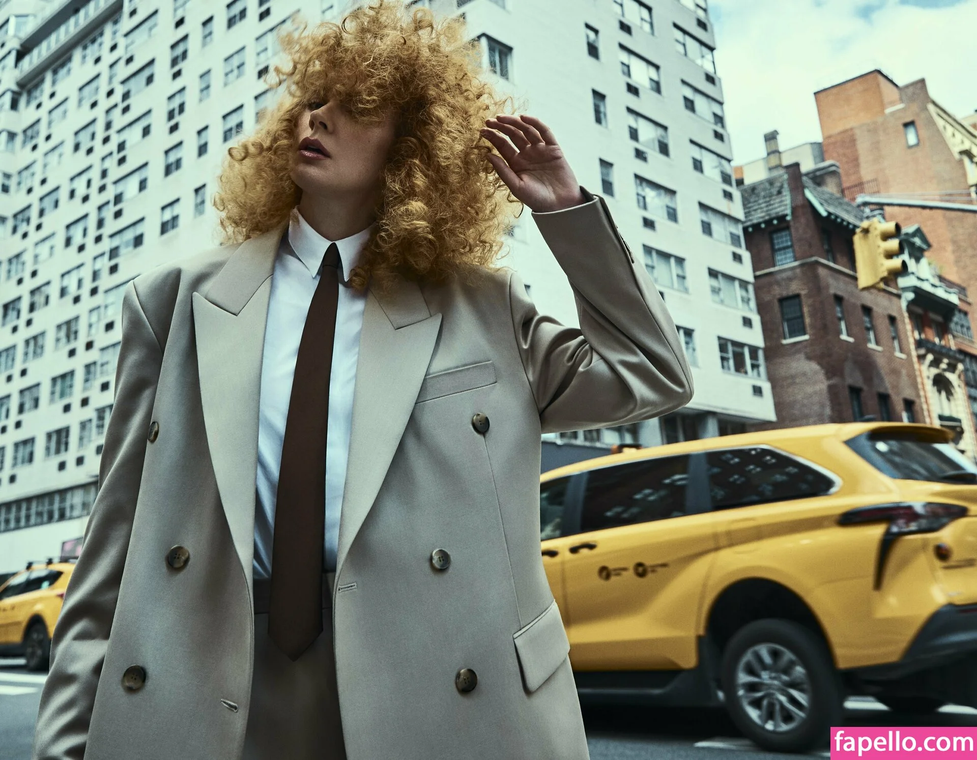 Karen Gillan Onlyfans Photo Gallery 